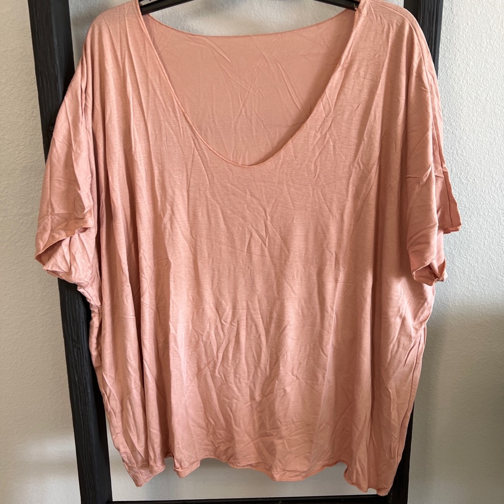 Slouchy v neck tee